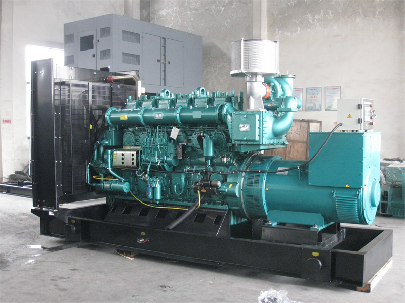 文儒镇200KW 柴油发电机的油耗是多少？
